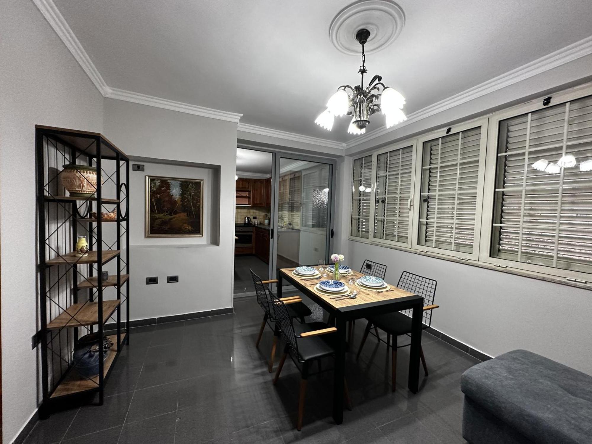 Tirana Treasure: Chic 2Br-Apartment 8Min To Skanderbeg Place מראה חיצוני תמונה