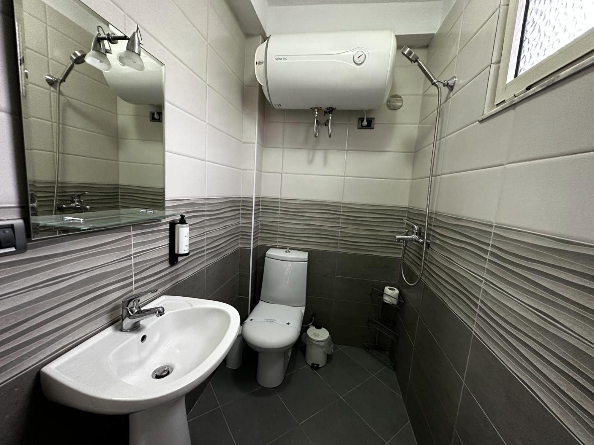 Tirana Treasure: Chic 2Br-Apartment 8Min To Skanderbeg Place מראה חיצוני תמונה